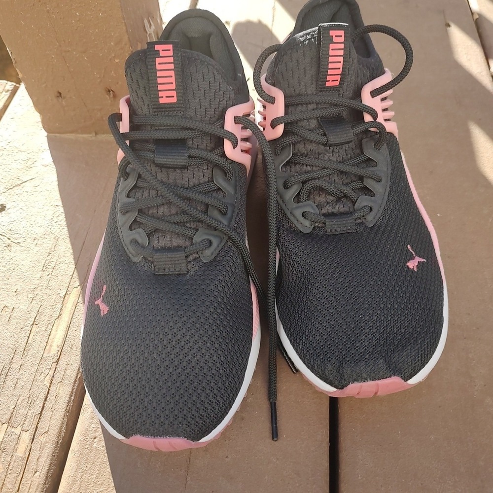 Puma Women's Black Pink Running Shoes Sneakers Athletic Comfort Workout